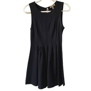 Monteau Black Pleated Sleeveless A-line Size Small Comfortable Stretch Dress